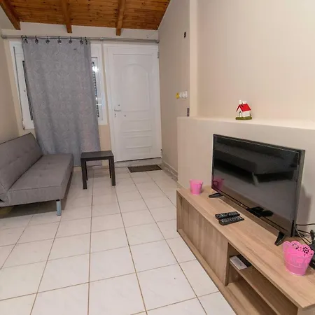 The Happiness Of Vangelis Paralia Vrachou Exterior photo